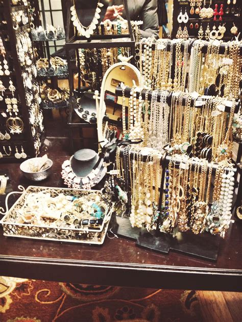 francesca's jewelry boutique